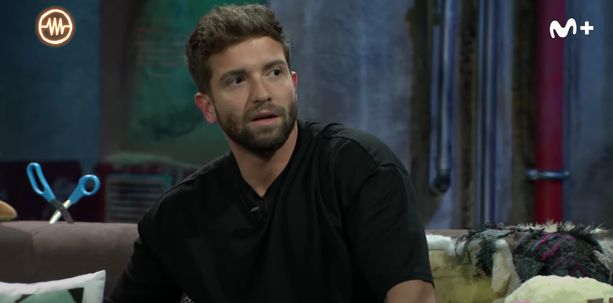 La abogada Elena Ponomareva tras ser rociada por la sustancia verde.